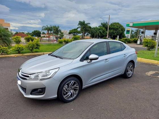 CITROËN C4 LOUNGE 1.6 ORIGINE 16V TURBO FLEX 4P MANUAL